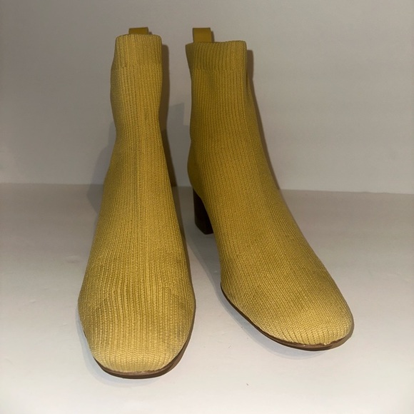 Everlane | The Glove Boot in Tumbleweed Yellow size 10.5 - Picture 5 of 10